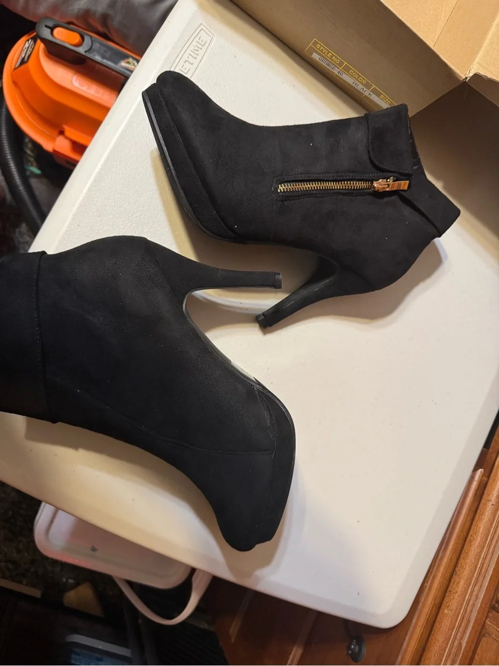 Trends up size 10 Black Suede Platform Ankle Booties with Gold Zipper